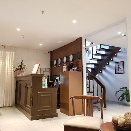 Casa Estela Boutique Hotel & Cafe Calapan エクステリア 写真